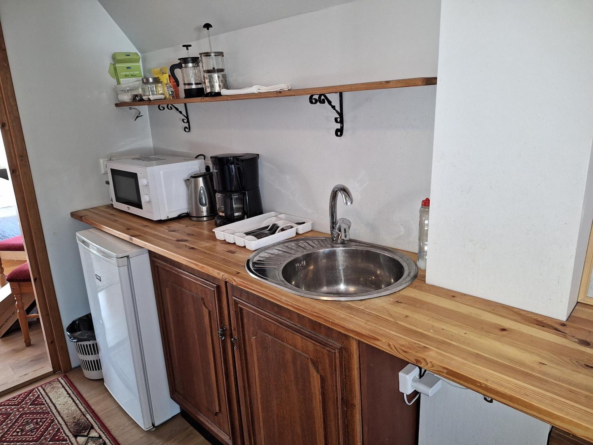 Kraavi Guest Hostel Курессааре Екстер'єр фото